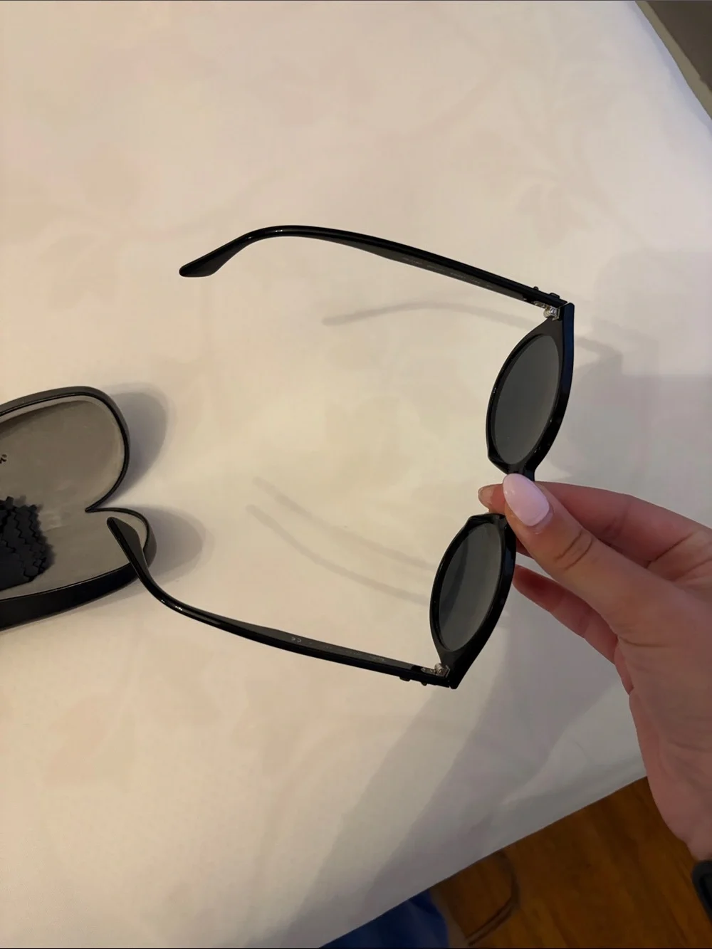 Ray-Ban Black Frame Green Lens Round Sunglasses RB2180